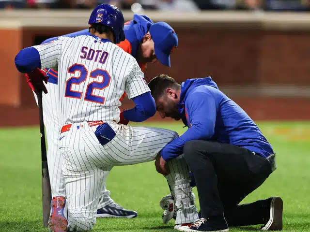 Juan Soto, de los Mets, ser&aacute; evaluado d&iacute;a a d&iacute;a tras foul en tobillo