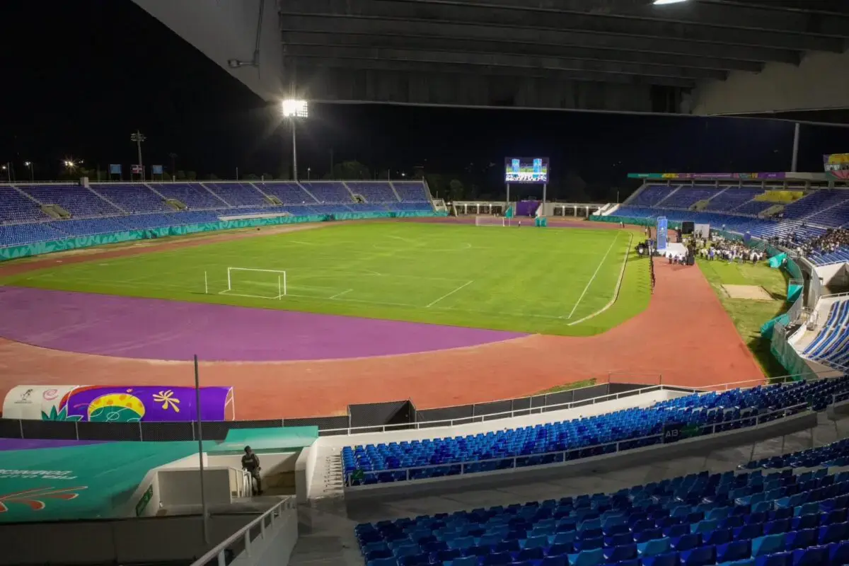 Gobierno entrega la primera etapa estadio F&eacute;lix S&aacute;nchez