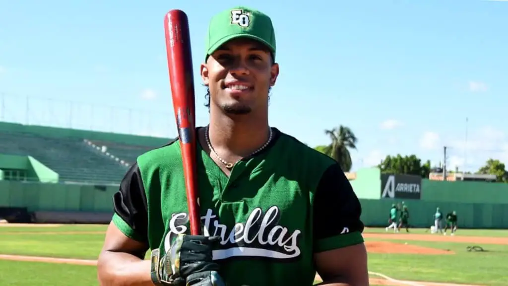 El cubano Jos&eacute; Barrero regresa al b&eacute;isbol dominicano con Estrellas