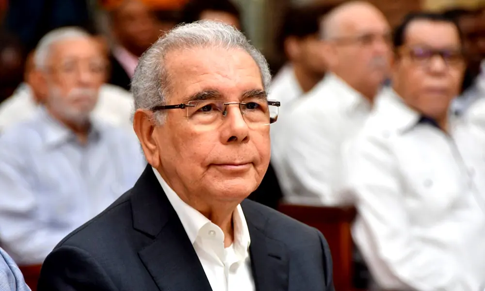 Danilo elogia los trabajos de la Comisi&oacute;n del X Congreso de PLD