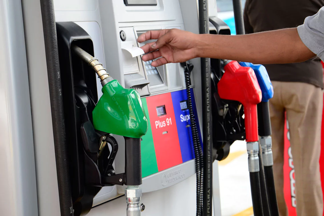 Gobierno aumenta los precios de cuatro combustibles para la semana del 11 al 17 de enero