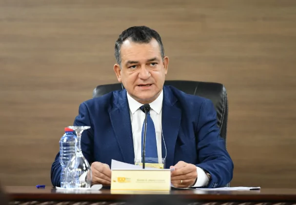 Senado reelige a Rom&aacute;n J&aacute;quez Liranzo como presidente de la JCE