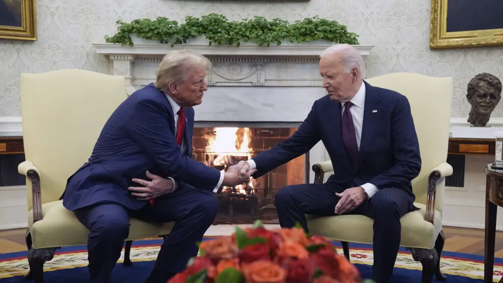 Trump y Biden se re&uacute;nen en la Casa Blanca