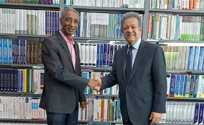 Radham&eacute;s Fortuna renuncia del PLD y pasa a la Fuerza del Pueblo