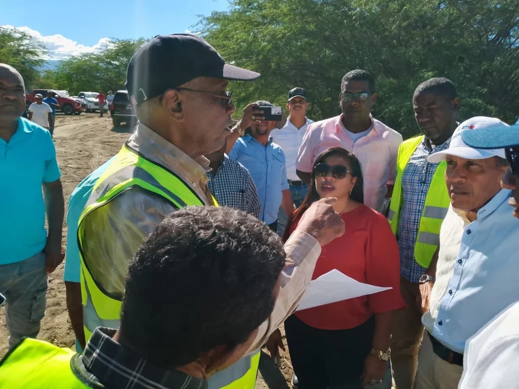 Gobierno inicia obras hídricas por más 151 millones en Independencia