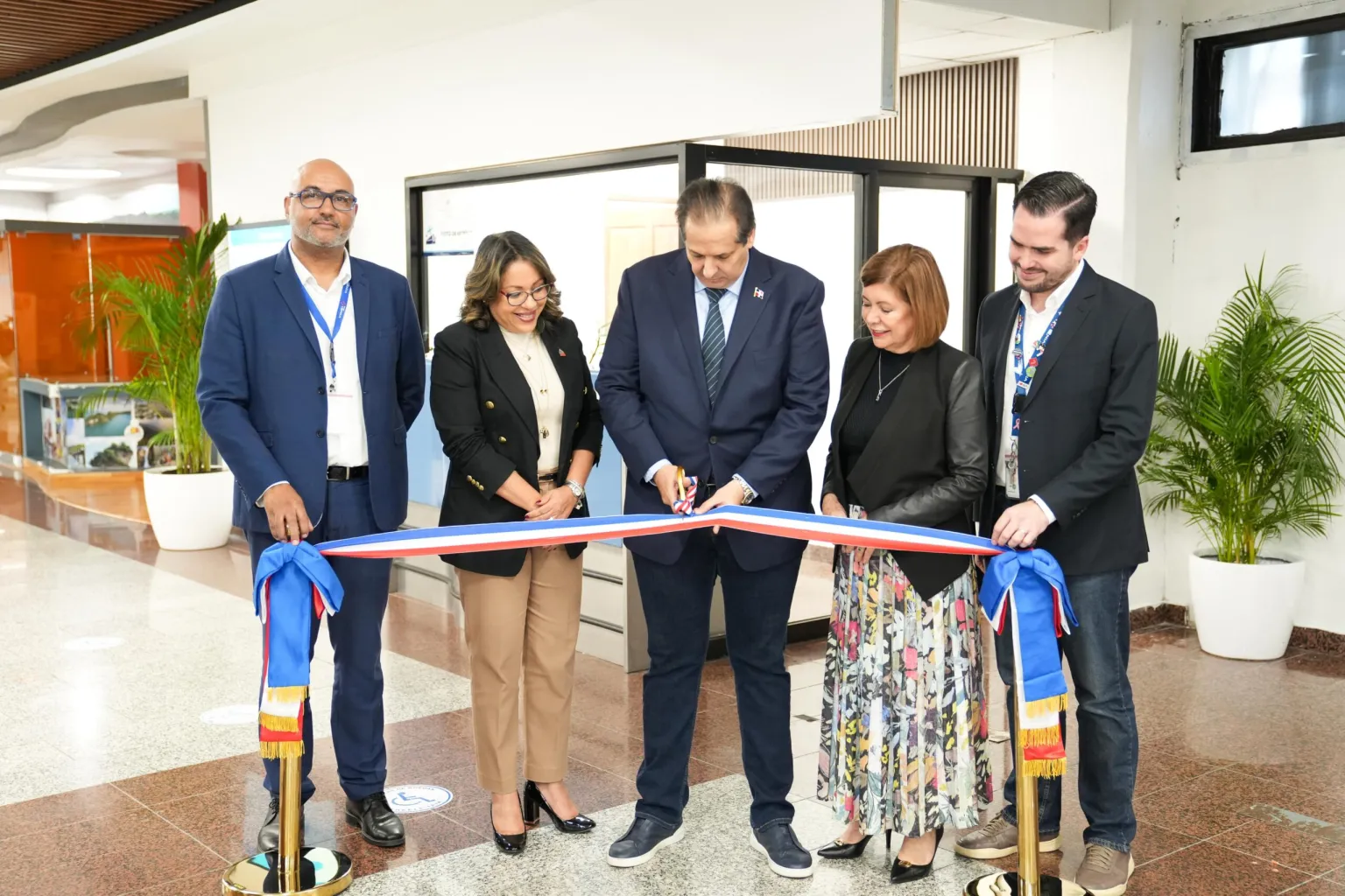 MSP inaugura punto de entrada en el AILA para fortalecer la seguridad sanitaria