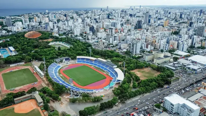 Miderec anuncia &laquo;Estadio Ol&iacute;mpico F&eacute;lix S&aacute;nchez&raquo; est&aacute; cerrado para actividades de terreno o la pista