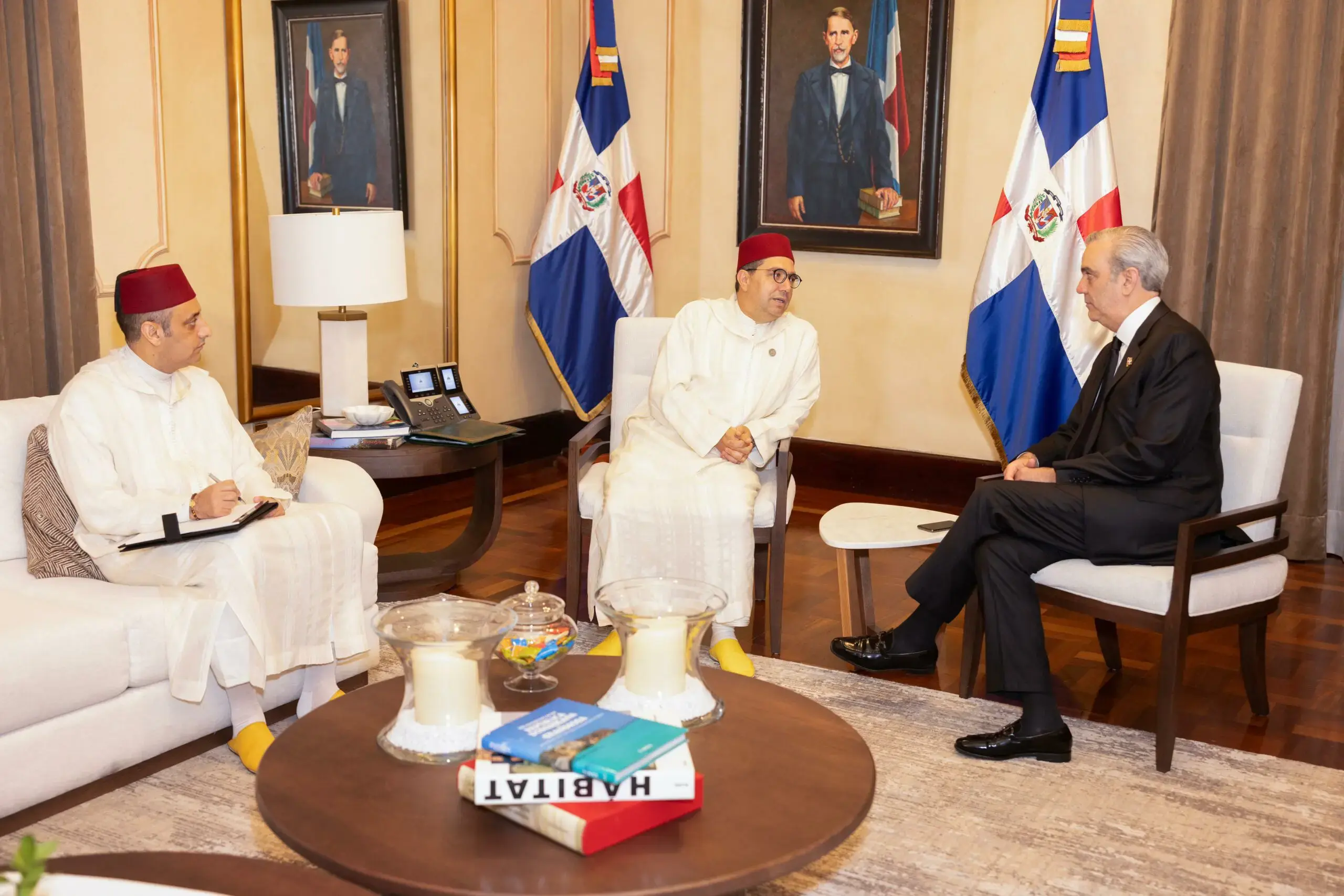 Presidente Abinader se re&uacute;ne con el ministro de Exteriores del Reino de Marruecos