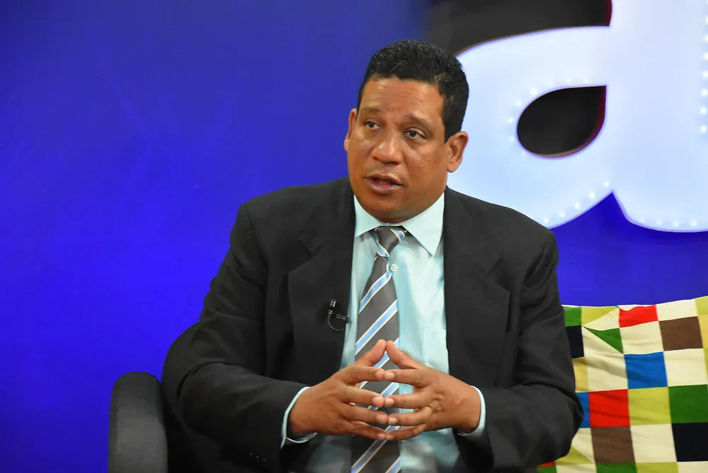 Director de Contrataciones Públicas acusa a Grupo Panorama de falsas declaraciones