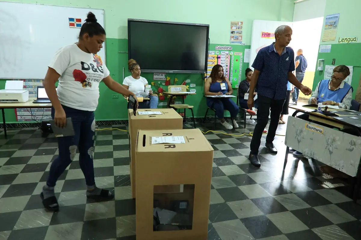 JCE: &ldquo;Partidos deben recibir m&aacute;s dinero&rdquo;