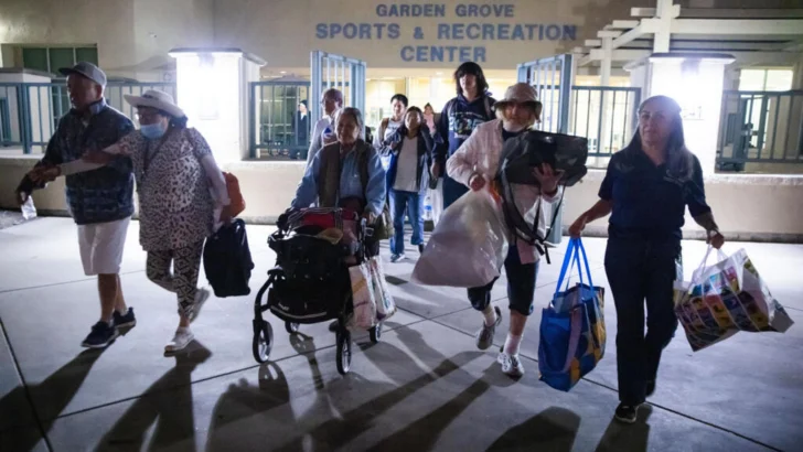 Decenas de miles evacuados en California por fuga de un tanque qu&iacute;mico
