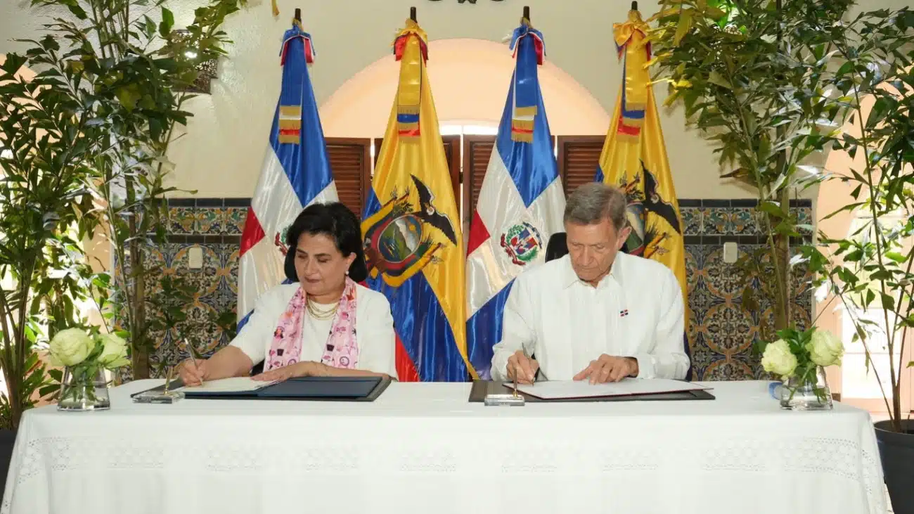 Cancilleres de Ecuador y RD acuerdan impulsar proyectos bilaterales