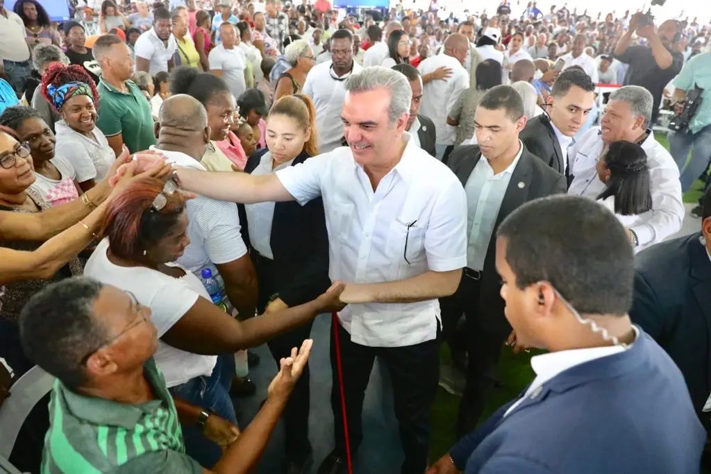 Presidente Luis Abinader inaugurará obras en Cotuí, Bonao y SDN