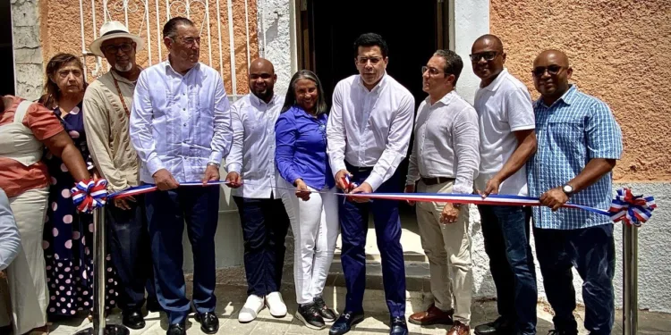 David Collado concluye entregas de calles intervenidas en Ciudad Colonial por 221 millones pesos.