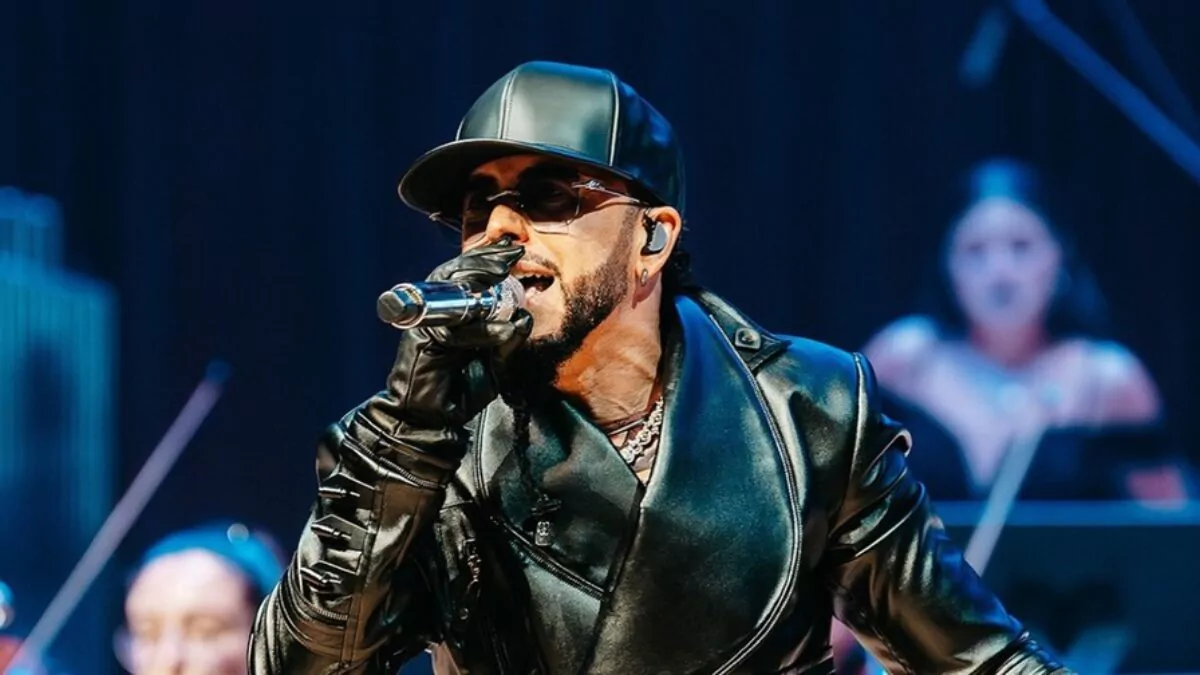Yandel asegura que la m&uacute;sica sinf&oacute;nica le "volvi&oacute; a refrescar" su carrera