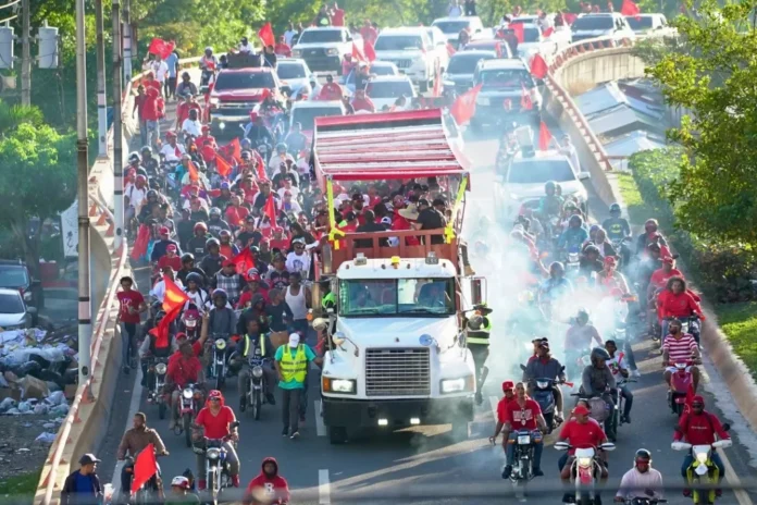 Leones del Escogido celebrar&aacute;n este jueves su caravana de campeones por la corona 18