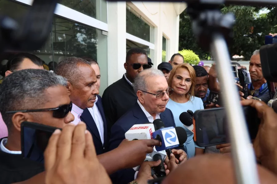 Danilo Medina afirma el PLD &laquo;tiene la fuerza moral para volver a prometer y cumplir&rdquo;