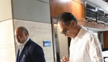 Santiago Hazim llora ante el juez durante sus alegatos en audiencia por caso Senasa