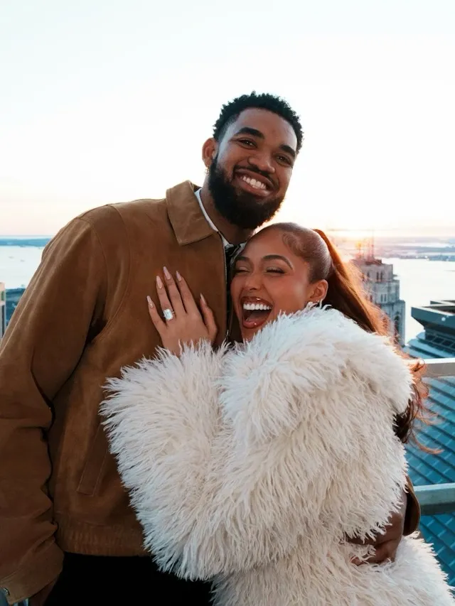 Karl-Anthony Towns le propone matrimonio a Jordyn Woods