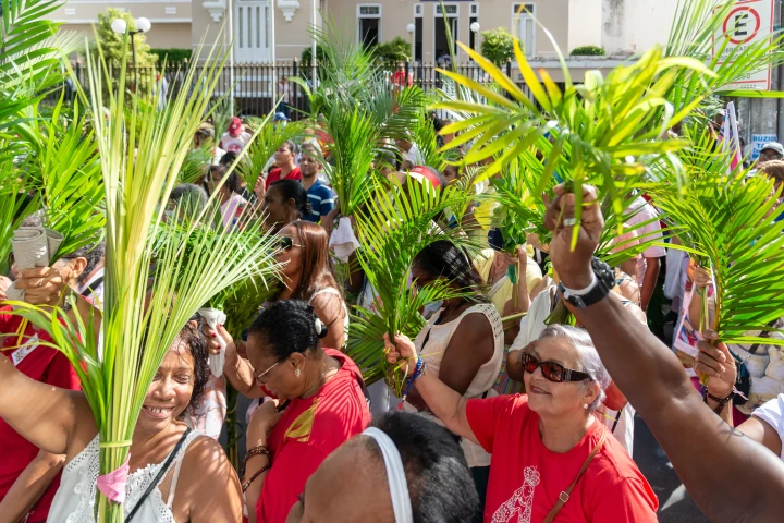 Miles de fieles celebraron el Domingo de Ramos en República Dominicana