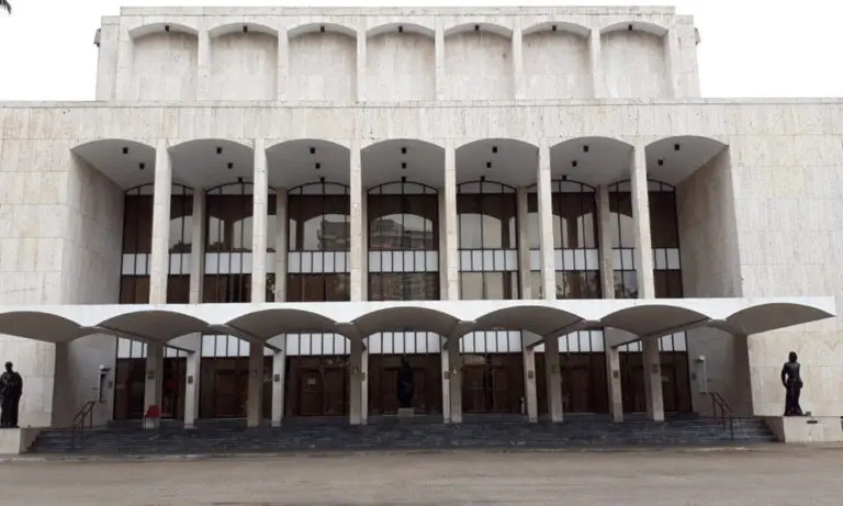 Toma de posesión será en el Teatro Nacional