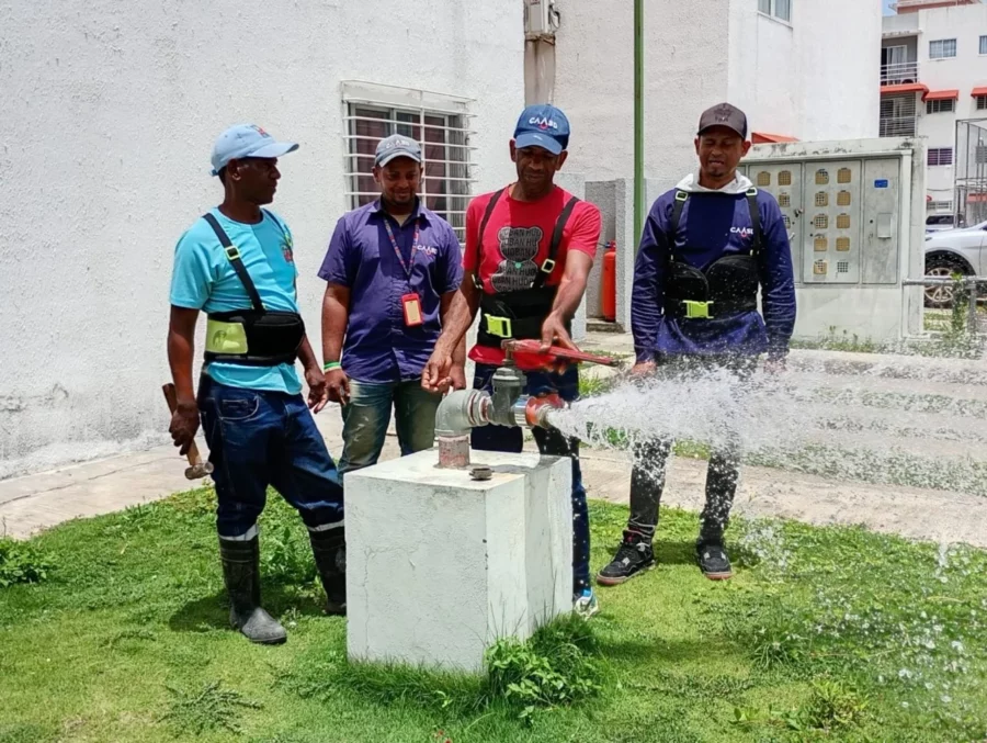 CAASD certifica pureza del agua en Ciudad Juan Bosch