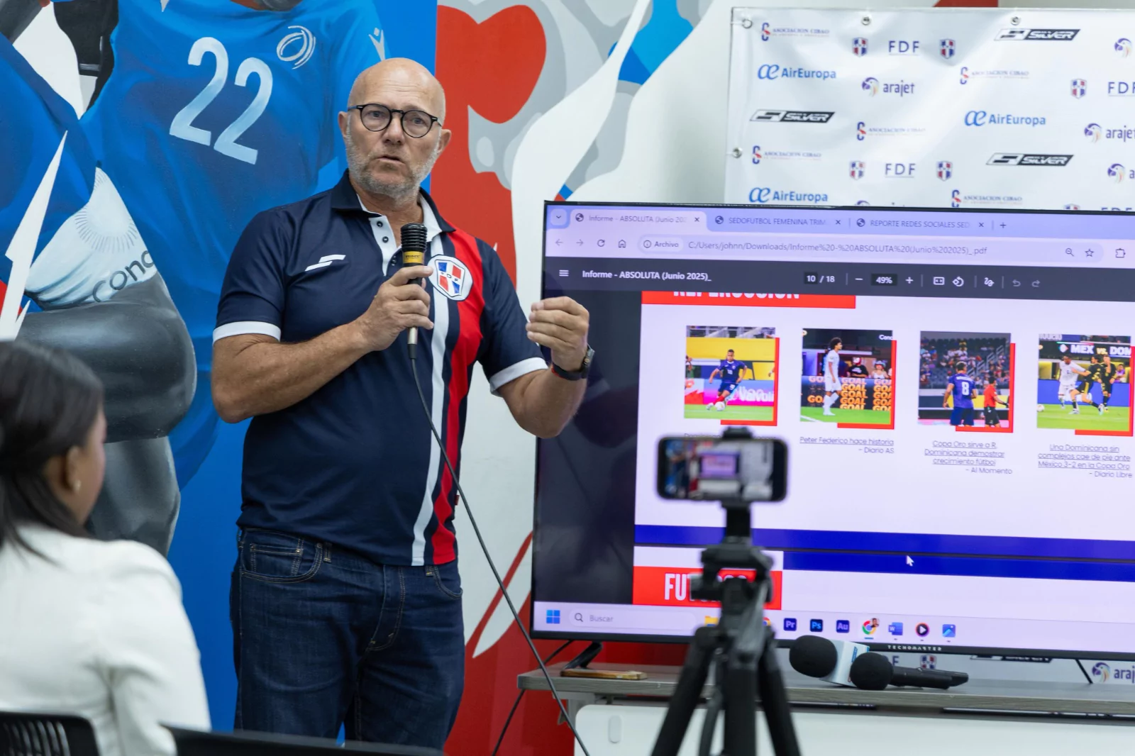 Comisi&oacute;n de Selecciones Nacionales de la Federaci&oacute;n Dominicana de F&uacute;tbol (FDF) dio a conocer en rueda de prensa el balance de gesti&oacute;n deportiva 