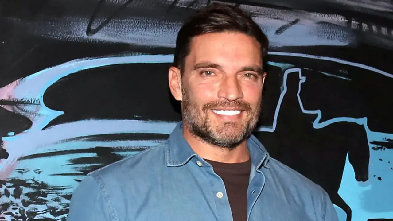 Actor Juli&aacute;n Gil revela fue diagnosticado con c&aacute;ncer 