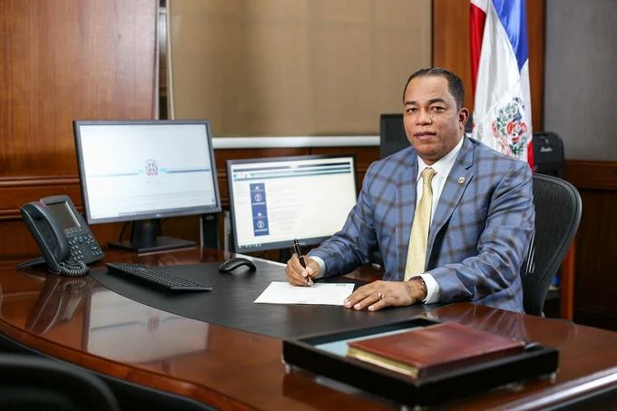 Demandan ante TSA al Contralor General por su “inacción”