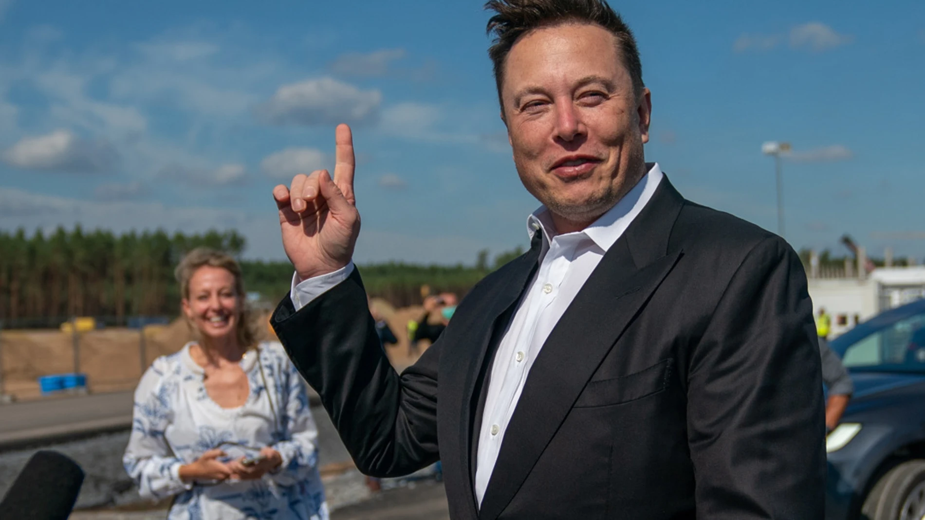 Elon Musk anuncia que suspende por ahora la compra de Twitter