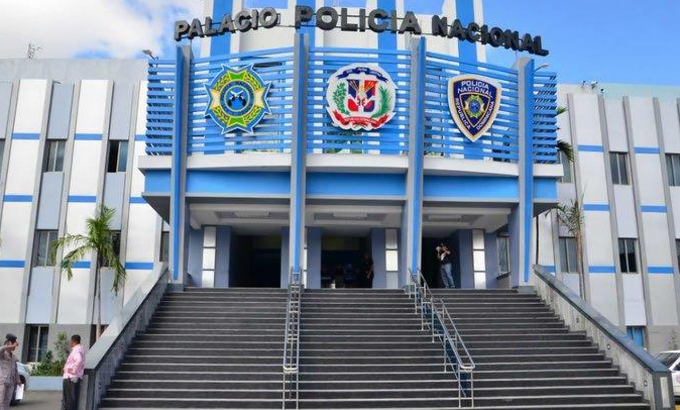 Se registra al menos dos agentes heridos por explosión en Palacio de la Policía