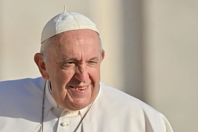 El Papa sobre la eutanasia: "No podemos pedir a los sanitarios que maten a sus pacientes"