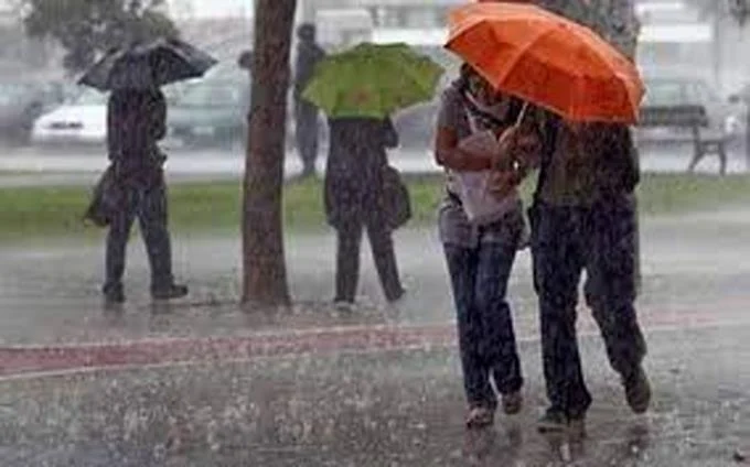Remanentes de onda tropical siguen provocando lluvias; 11 provincias est&aacute;n en alerta