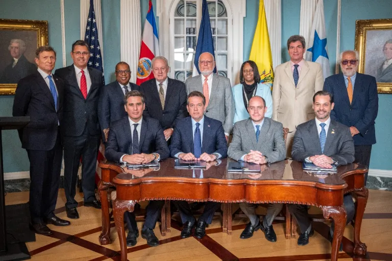 MESA DE TRABAJO FORTALECERA CADENA DE SUMINISTRO Y ECONOMIA NACIONAL