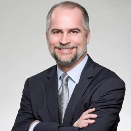 Abinader ratifica a Alejandro Fern&aacute;ndez W. como superintendente de Bancos y nombra cuatro nuevos viceministros en Educaci&oacute;n