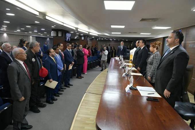Partidos acuerdan con JCE no violar normas electorales