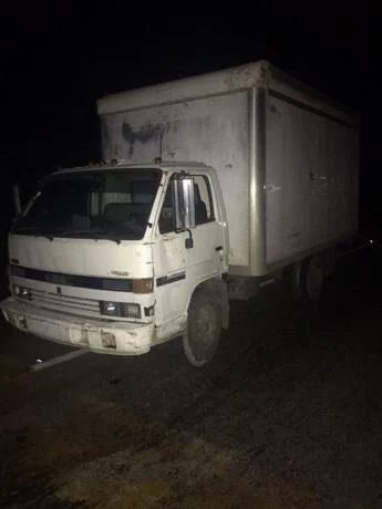 Autoridades confiscan camión con materiales robados que sería llevado a Haití