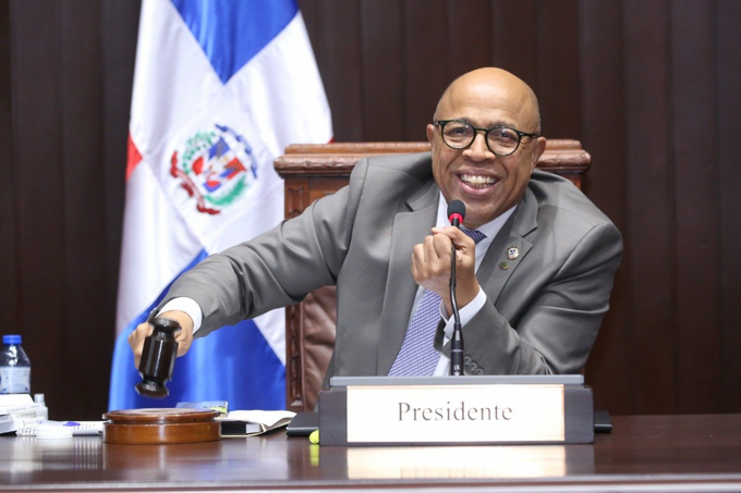 Diputados convierten en ley colocaci&oacute;n de valores de deuda p&uacute;blica por m&aacute;s de RD$360 mil millones