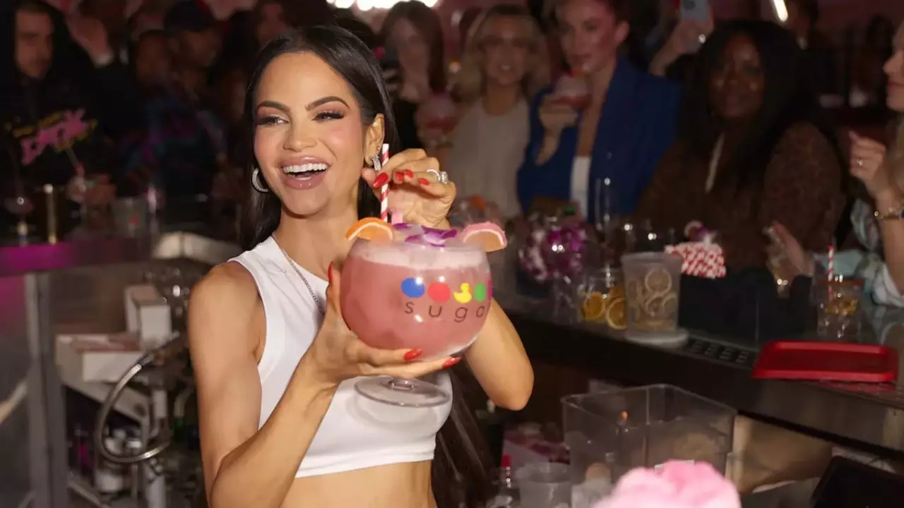 La cantante Natti Natasha inicia su nuevo restaurant en Miami Beach