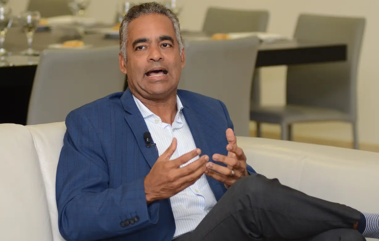 Joel Santos recomienda reformar la ley de seguridad social por una más inclusiva