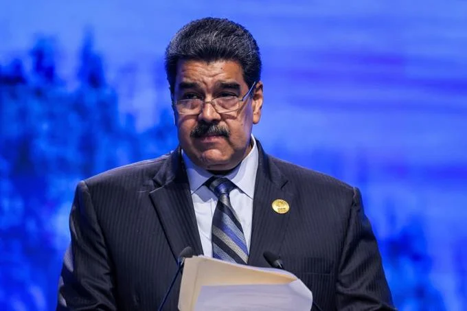 Maduro se re&uacute;ne en Caracas con un representante venezolano del Vaticano