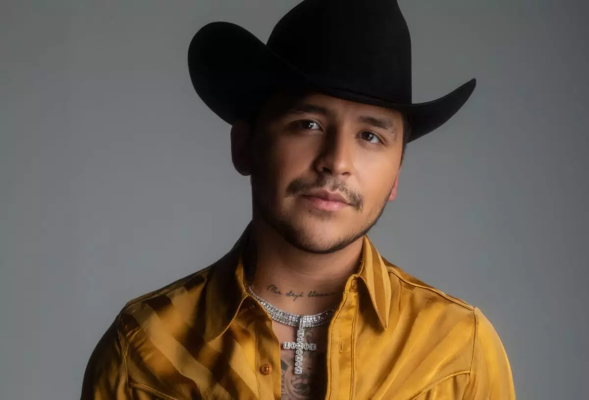 Christian Nodal realizar&aacute;  31 conciertos en Estados Unidos