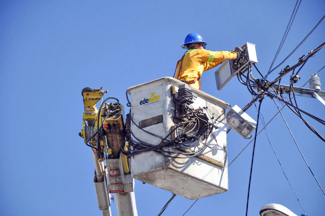 Edeeste anuncia sobre la interrupci&oacute;n de la energ&iacute;a durante el jueves y viernes en la Jacobo Majluta por trabajos
