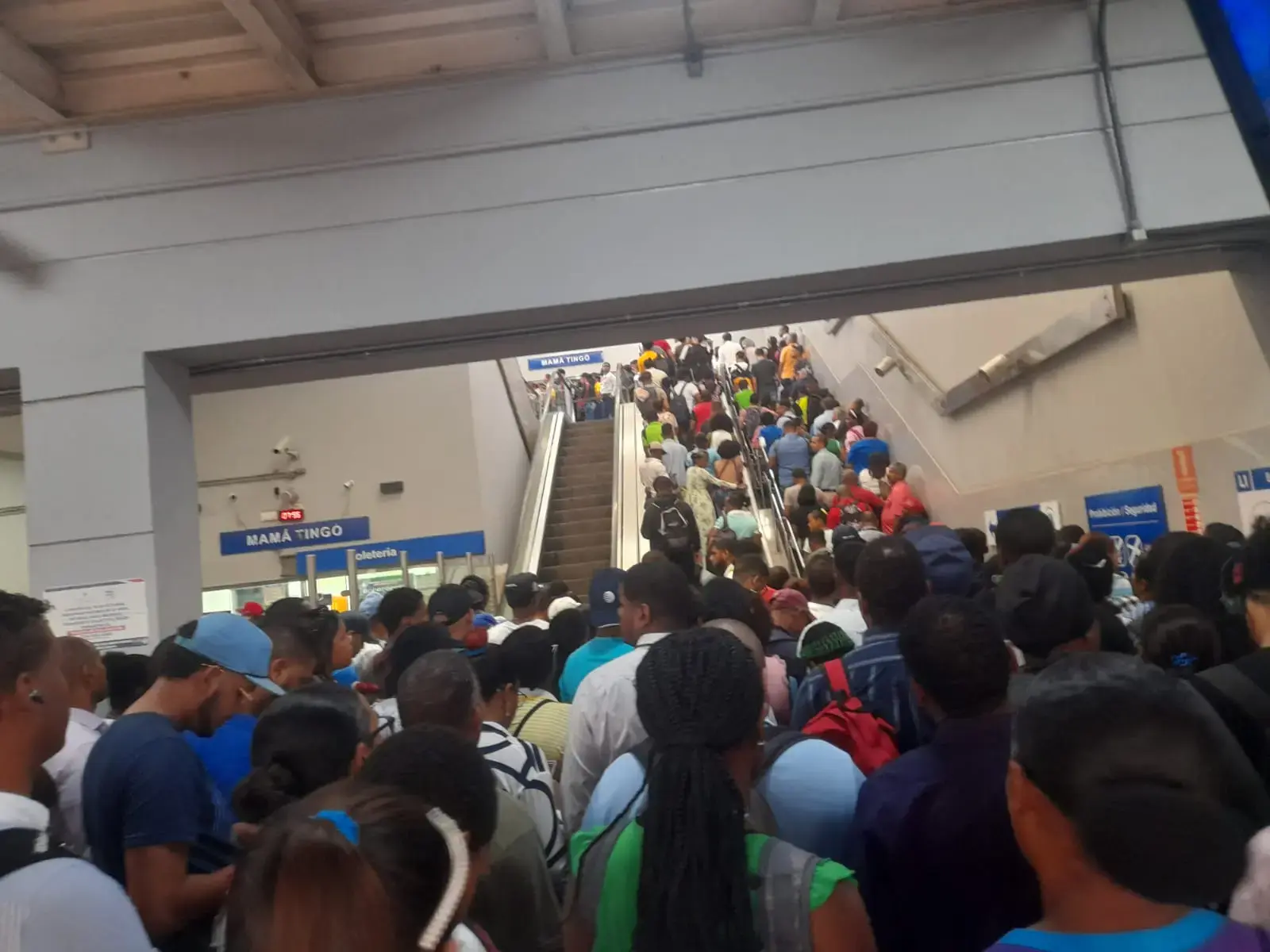 Director de Opret afirma las largas filas en el Metro son normales