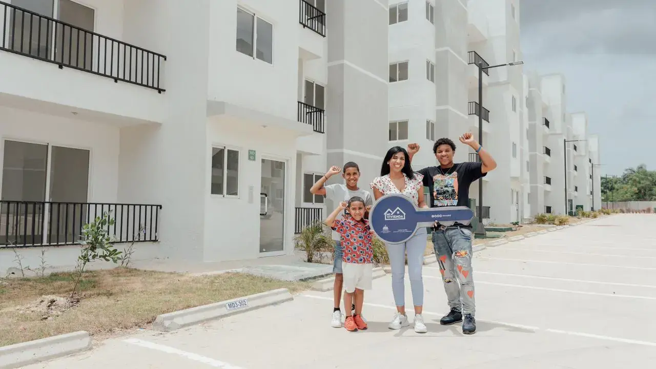 Gobierno entrega 500 apartamentos en “Mi Vivienda Ciudad Modelo”