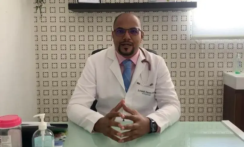 Alerg&oacute;logo identifica s&iacute;ntomas de la rinitis