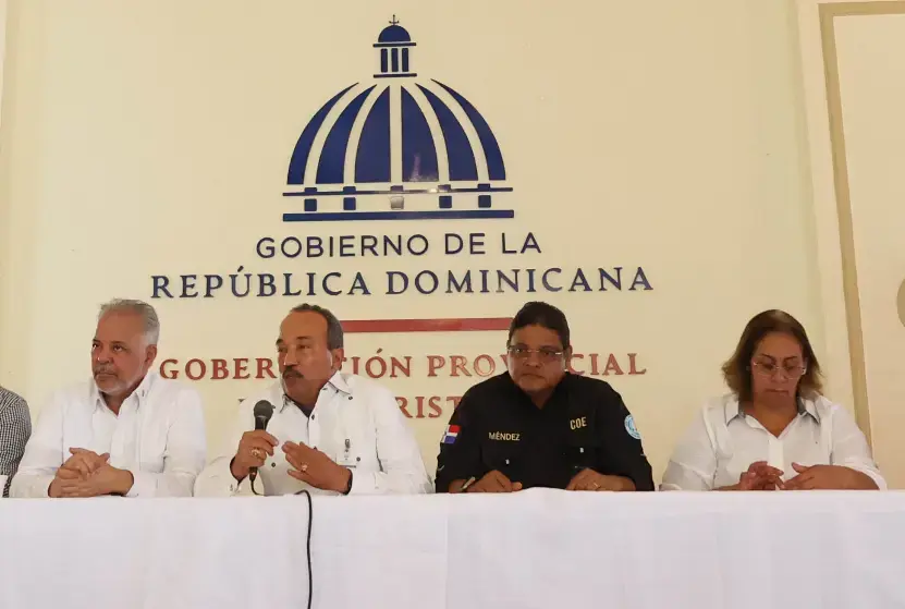 COE explica a familias proceso entrega cad&aacute;veres