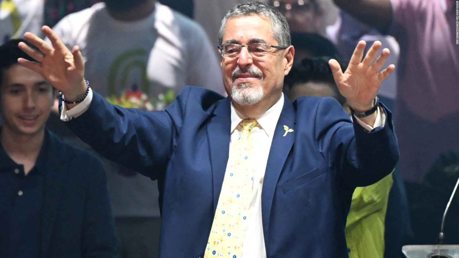 Bernardo Ar&eacute;valo es el candidato m&aacute;s votado en las elecciones presidenciales de Guatemala