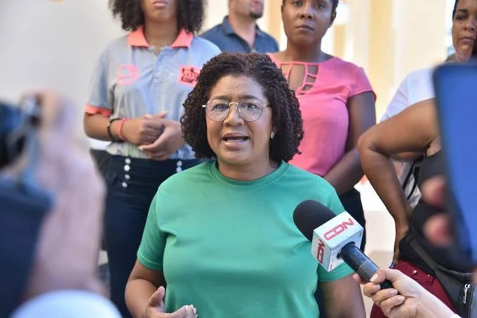Denuncian p&eacute;rdidas de empleos entre los suplidores de Inabie