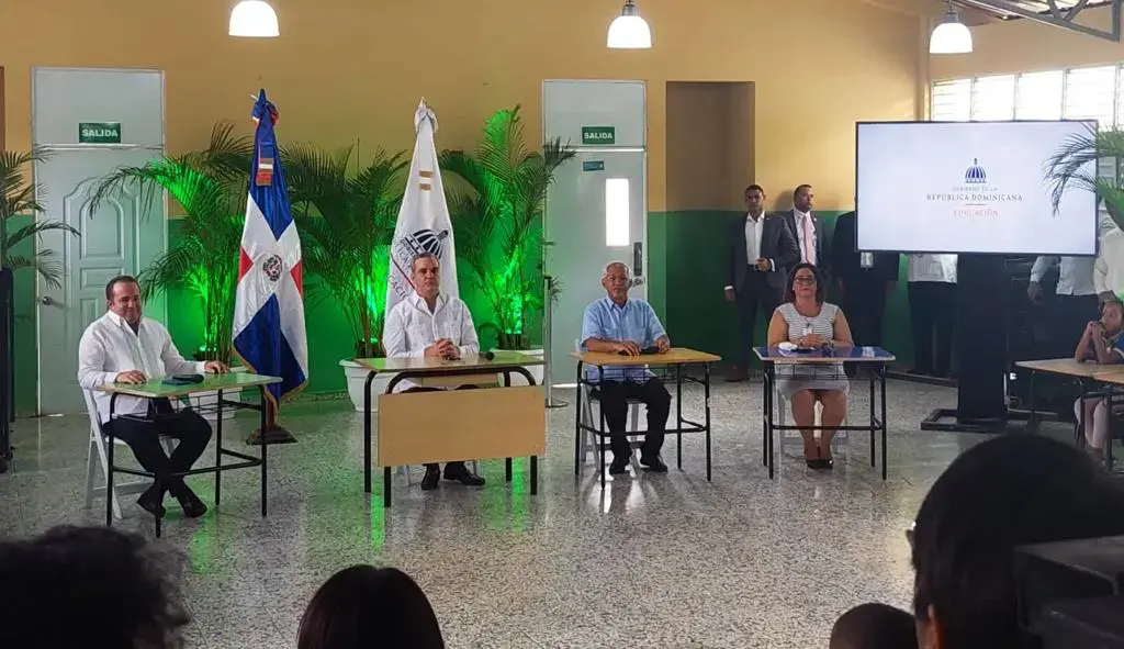 Gobierno entregar&aacute; RD$1,800 millones a padres 